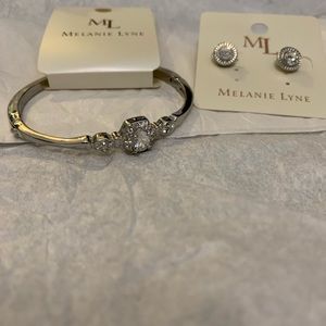 Bracelet and earrings